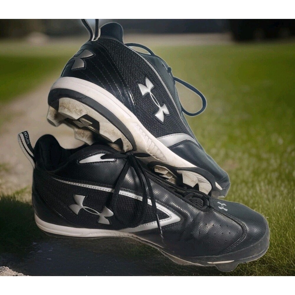 Under Armour YYII-S1 Mens Football Cleats Sz 13 Blk Athletic Training